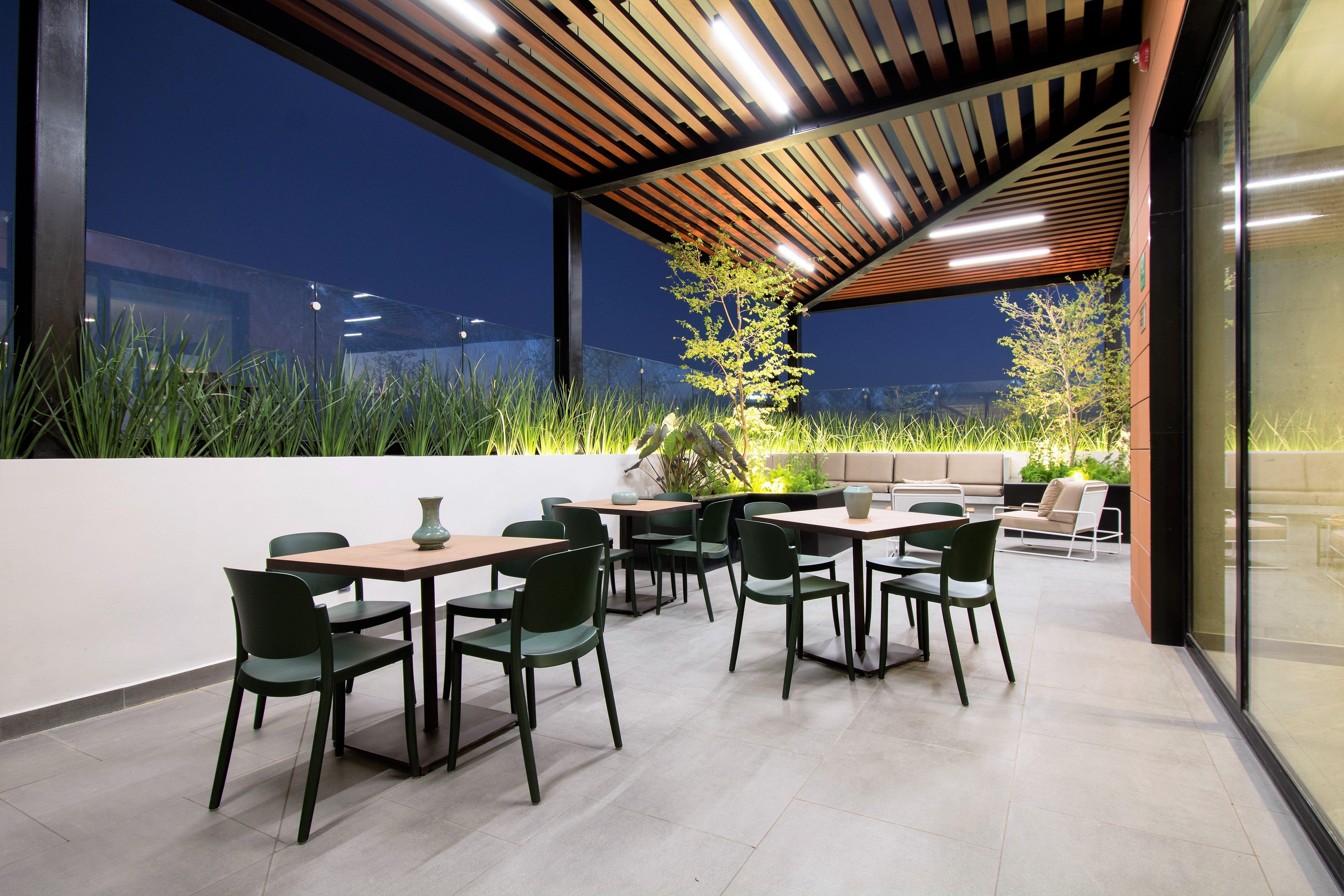 Staybridge Suites - Guadalajara Novena By Ihg Ngoại thất bức ảnh