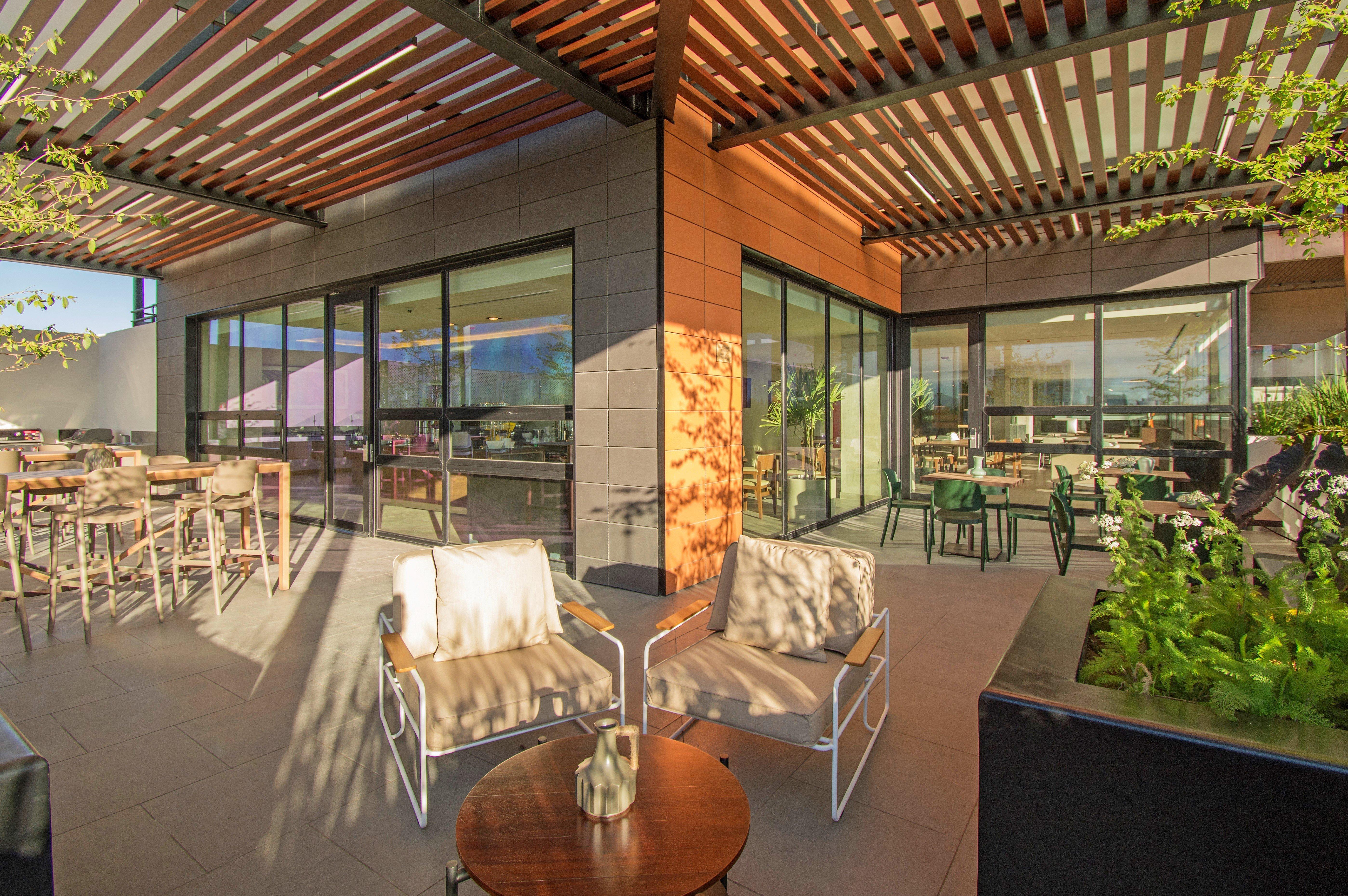 Staybridge Suites - Guadalajara Novena By Ihg Ngoại thất bức ảnh
