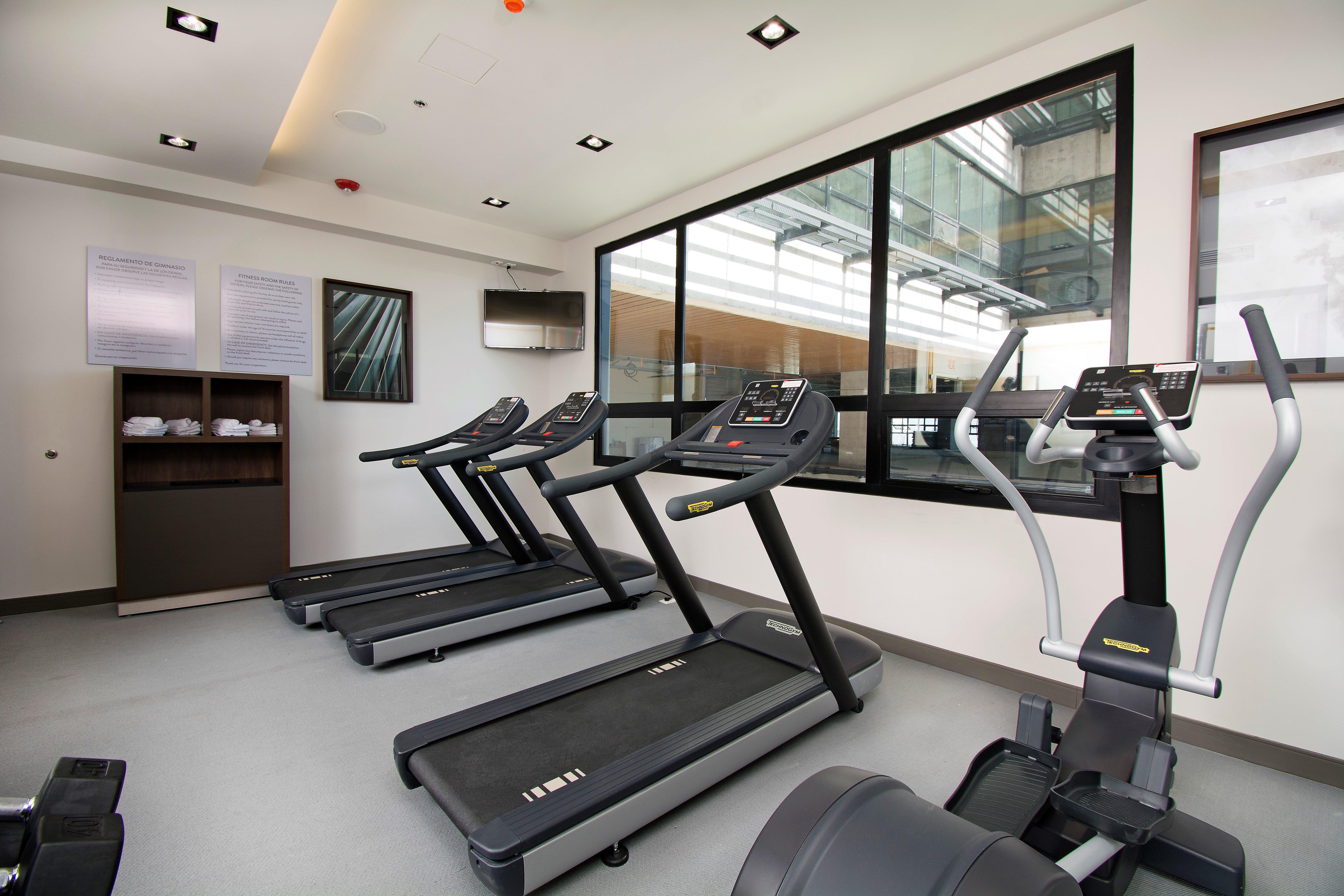 Staybridge Suites - Guadalajara Novena By Ihg Ngoại thất bức ảnh