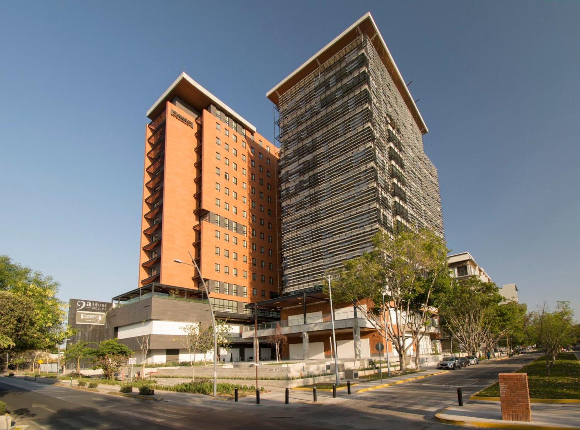 Staybridge Suites - Guadalajara Novena By Ihg Ngoại thất bức ảnh