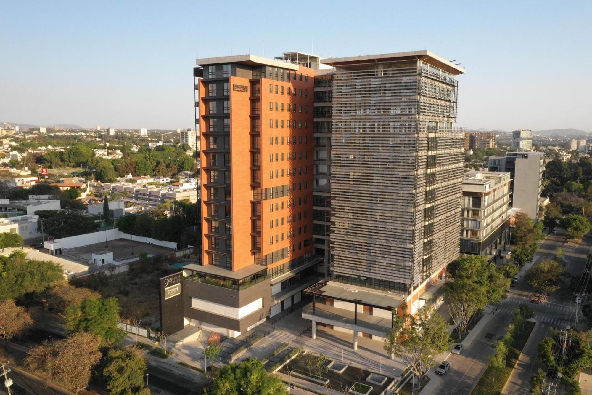 Staybridge Suites - Guadalajara Novena By Ihg Ngoại thất bức ảnh
