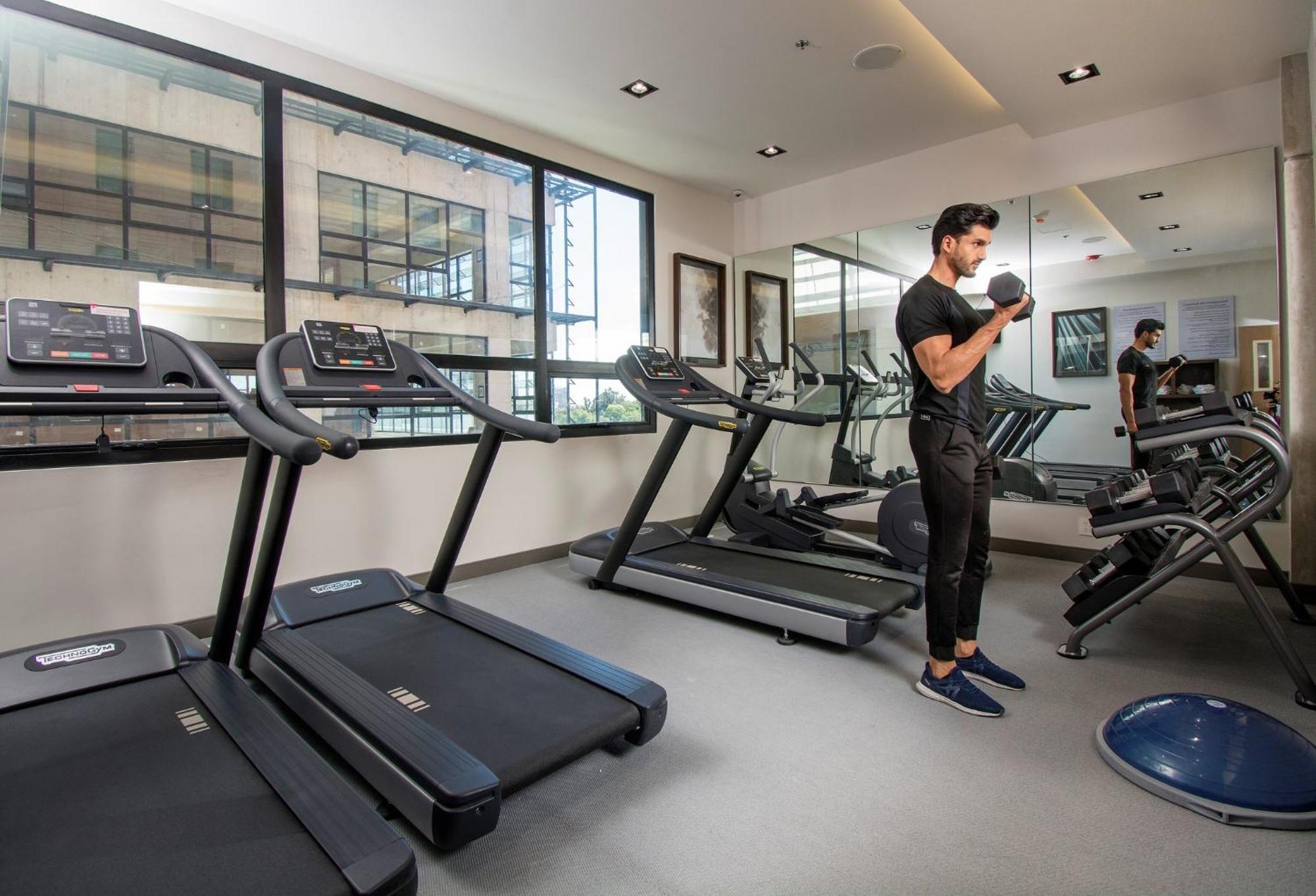 Staybridge Suites - Guadalajara Novena By Ihg Ngoại thất bức ảnh
