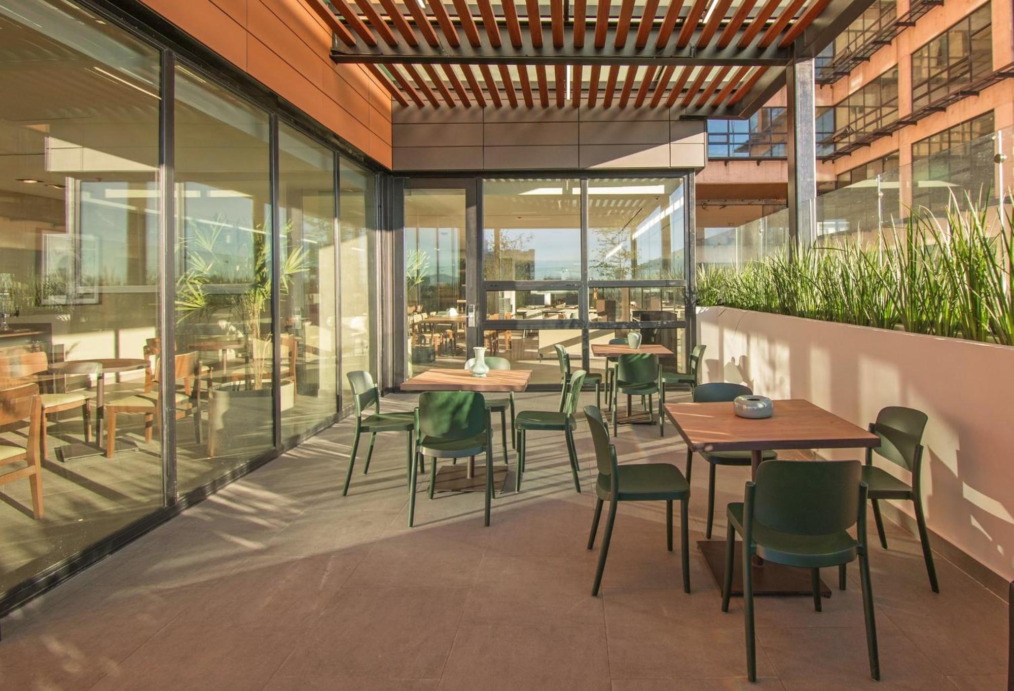 Staybridge Suites - Guadalajara Novena By Ihg Ngoại thất bức ảnh